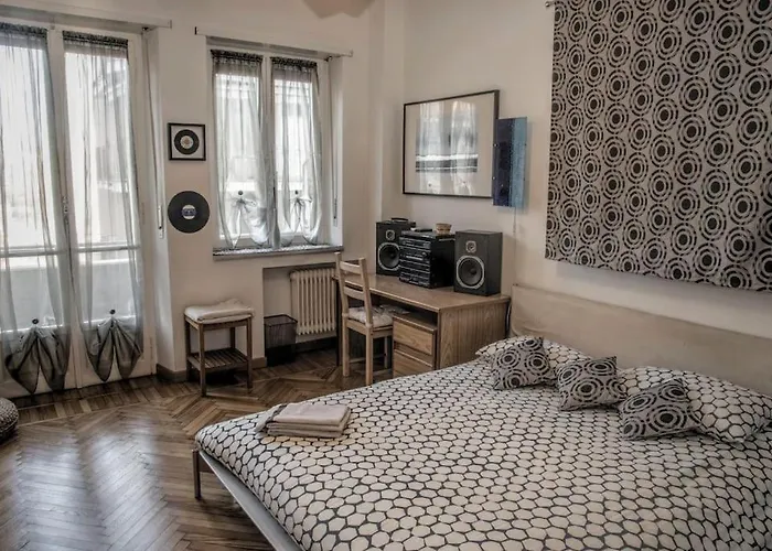 Redhouse Turin